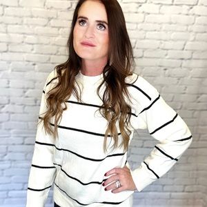 NWT, Size S, Women’s Cream and Black Striped Sweater by La Miel. 🩷🦄👏